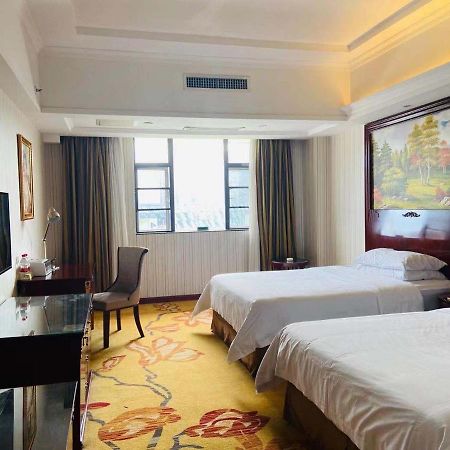 Vienna Hotel Foshan Nanhai City Square Εξωτερικό φωτογραφία