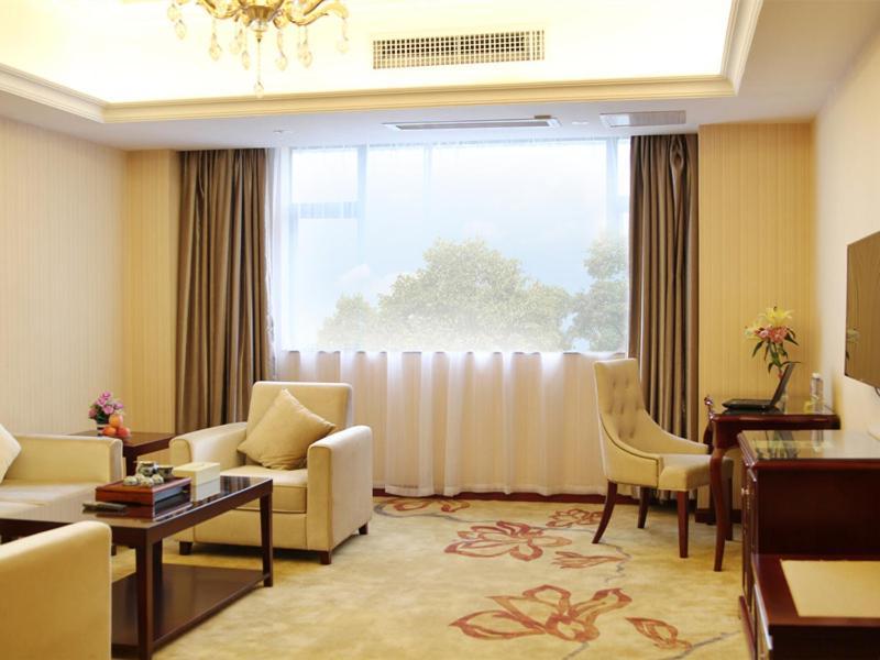 Vienna Hotel Foshan Nanhai City Square Εξωτερικό φωτογραφία