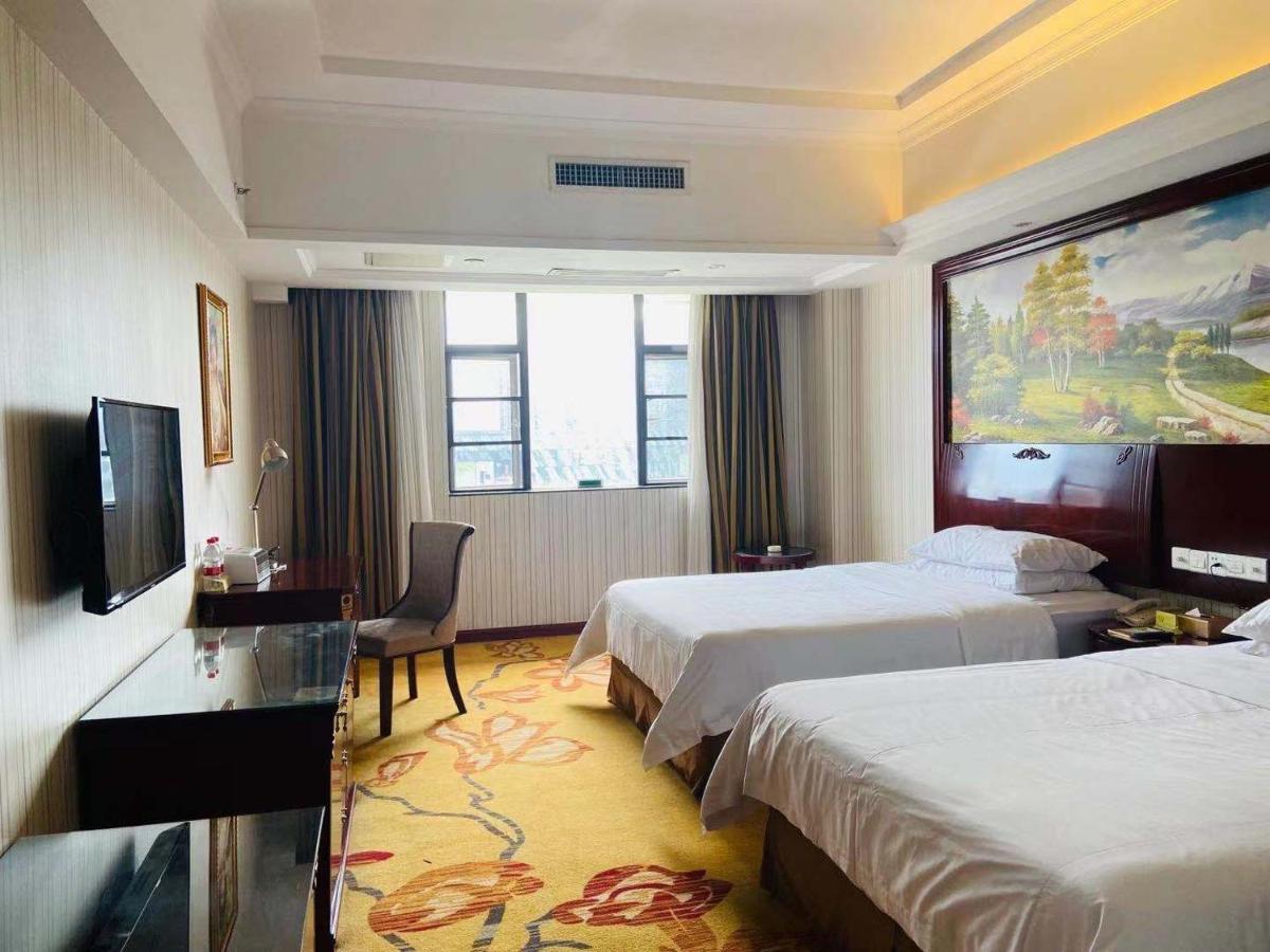 Vienna Hotel Foshan Nanhai City Square Εξωτερικό φωτογραφία
